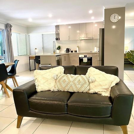 Lychee Tree Holiday Apartments Port Douglas Esterno foto