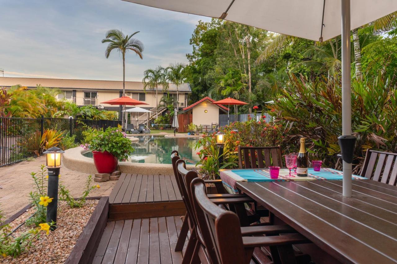 Lychee Tree Holiday Apartments Port Douglas Esterno foto