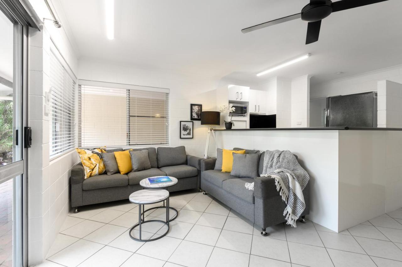 Lychee Tree Holiday Apartments Port Douglas Esterno foto