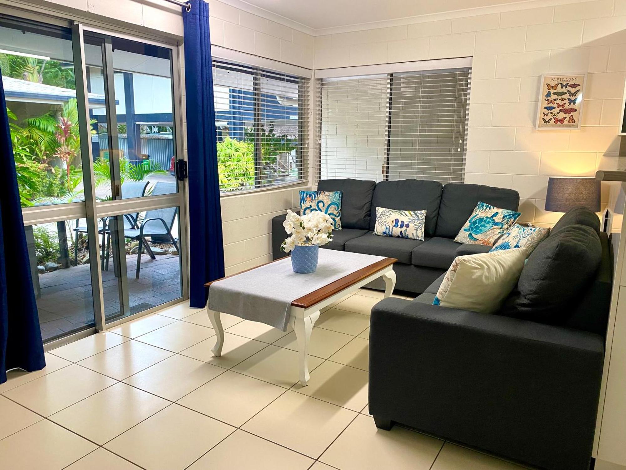 Lychee Tree Holiday Apartments Port Douglas Esterno foto